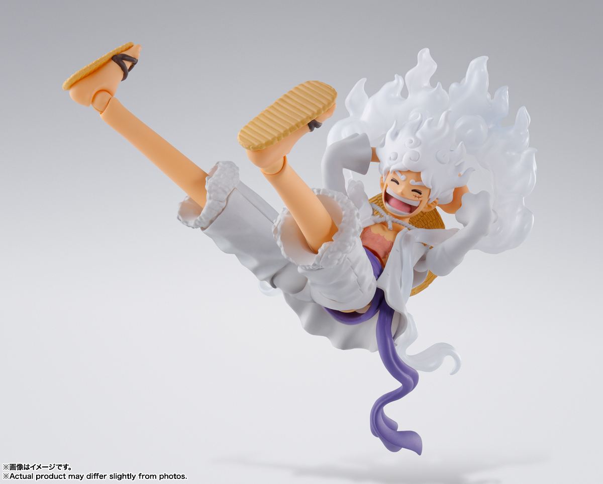 MONKEY.D.LUFFY GEAR5 "ONE PIECE" by S.H.Figuarts