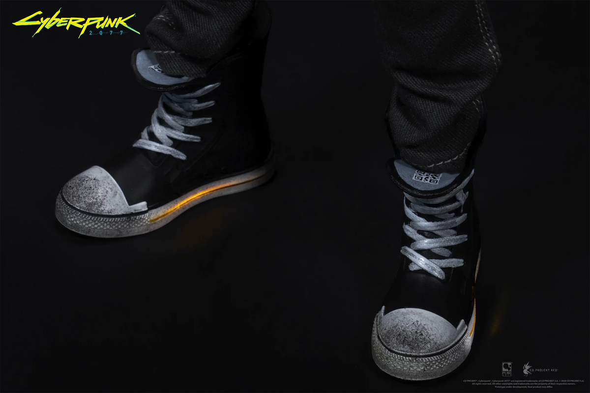 Cyberpunk 2077 1/6 V Figures and Yaiba Kusanagi Motorcycle by Pure Arts